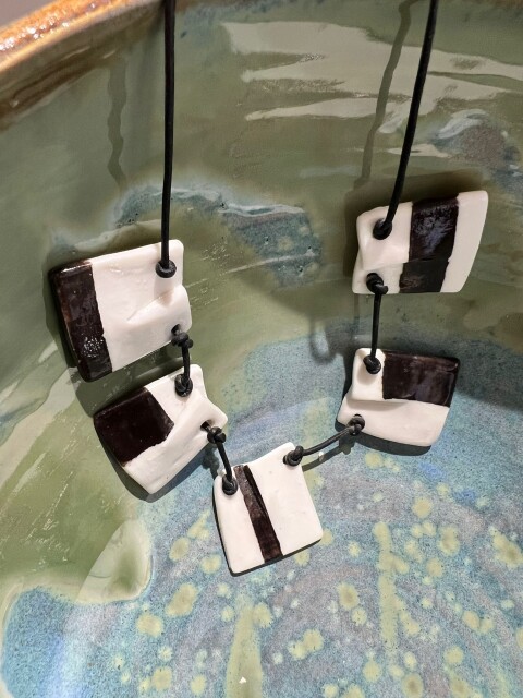 60aa02f4 503d 4570 ae5d fb79f62fe413